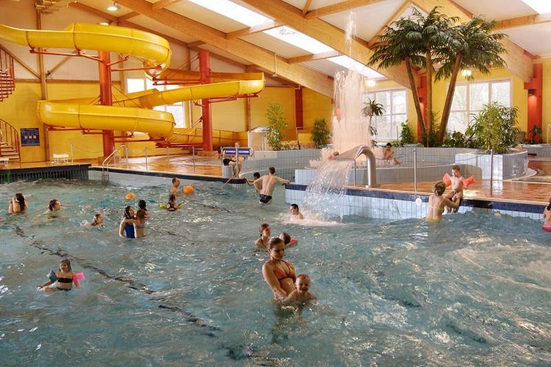 Sporthotel Neuruppin - Gästehaus mit Ferienwohnungen Exterior foto