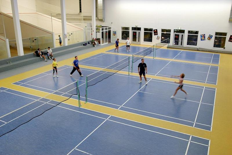 Sporthotel Neuruppin - Gästehaus mit Ferienwohnungen Exterior foto